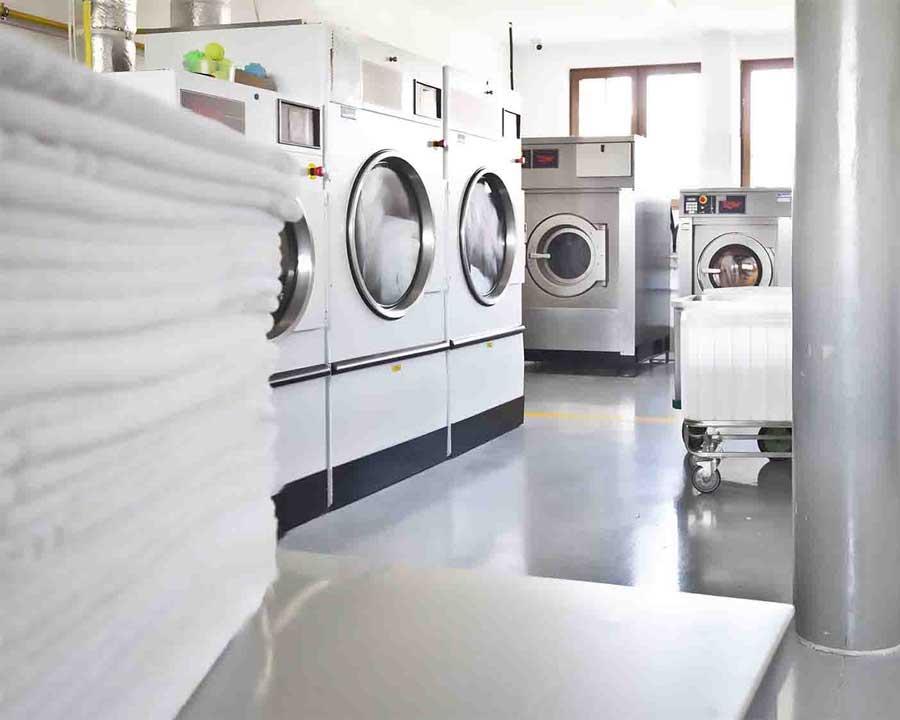 Mesin Laundry Hotel dan Resort